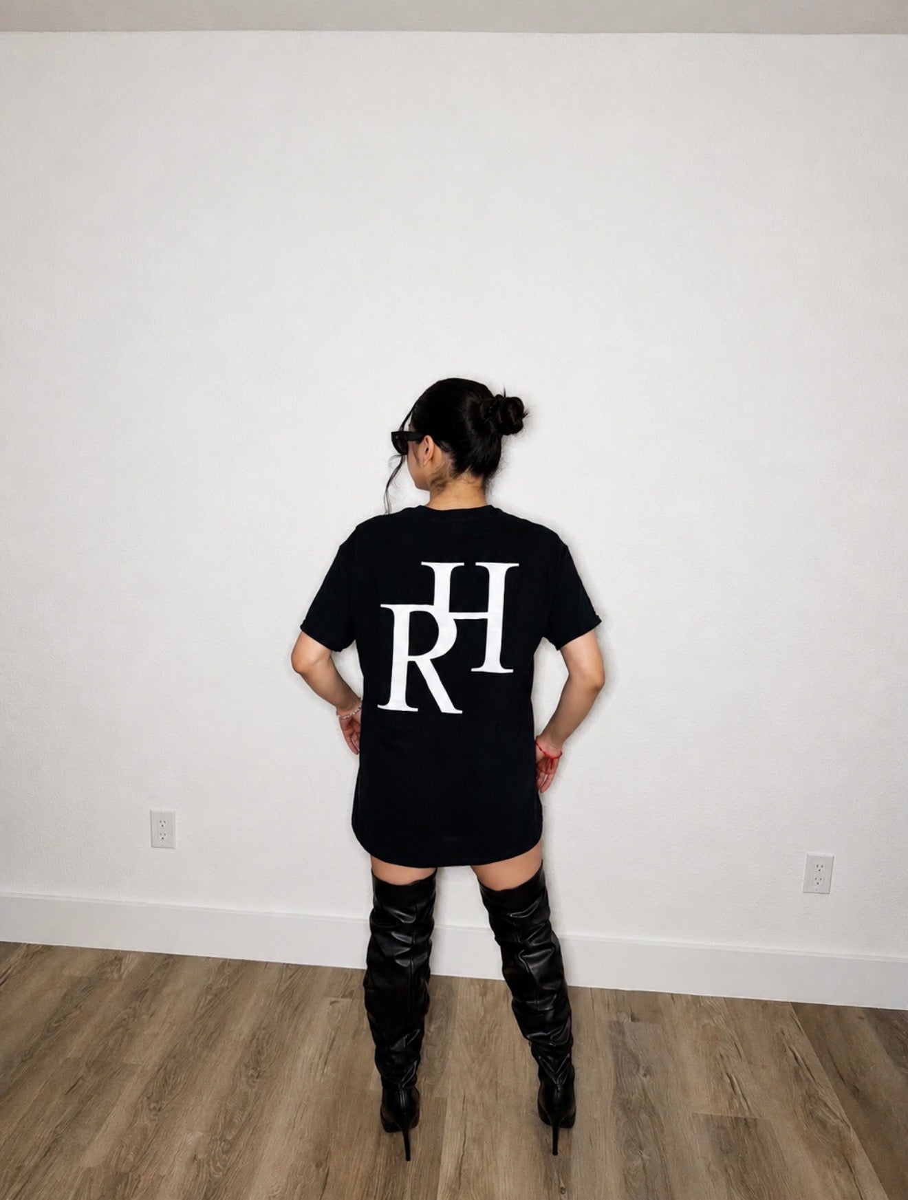 PREORDER RH SIGNATURE TEE